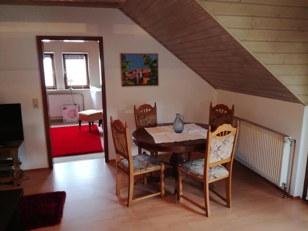 Alte Schreinerei-Auberge Harlekin Randegg Exterior foto