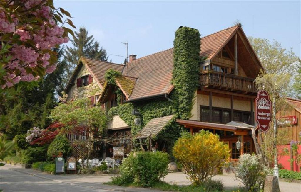 Alte Schreinerei-Auberge Harlekin Randegg Exterior foto